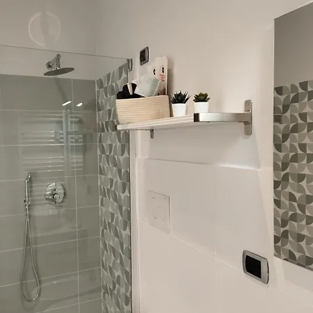 111 Coladirienzo Rooms - By Ad Roma Esterno foto